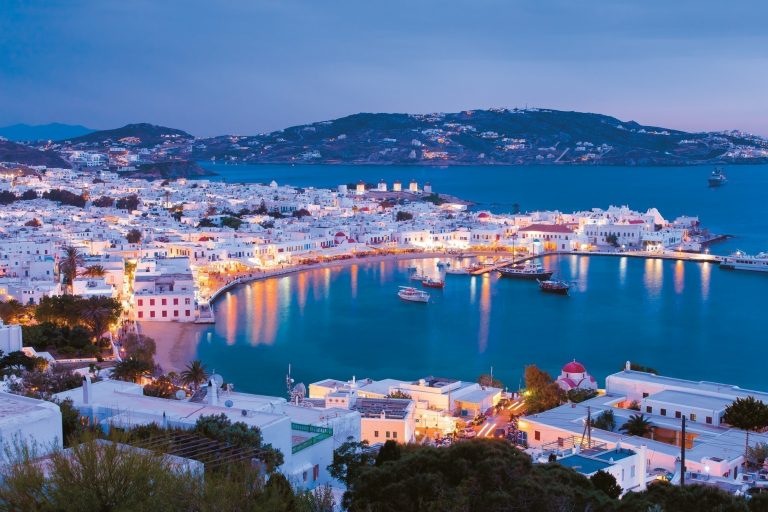 Μύκονος: Τι εξετάζουν οι «Αδιάφθοροι» για τους… νυχτοφύλακες αστυνομικούς – Σε ποιες βίλες είχαν «υπηρεσία»