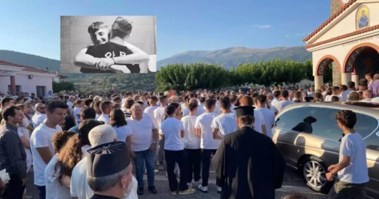 Στα λευκά η Ναύπακτος για να αποχαιρετήσει έναν 17χρονο