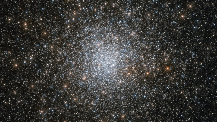 Hubble: Ανακαλύφθηκε νέο αστρικό μελίσσι στο κέντρο του γαλαξία