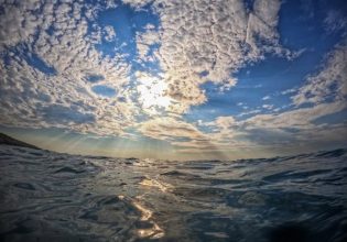 Καιρός: Υψηλές θερμοκρασίες και ισχυροί άνεμοι – Πολύ μεγάλος ο κίνδυνος εκδήλωσης και εξάπλωσης πυρκαγιών