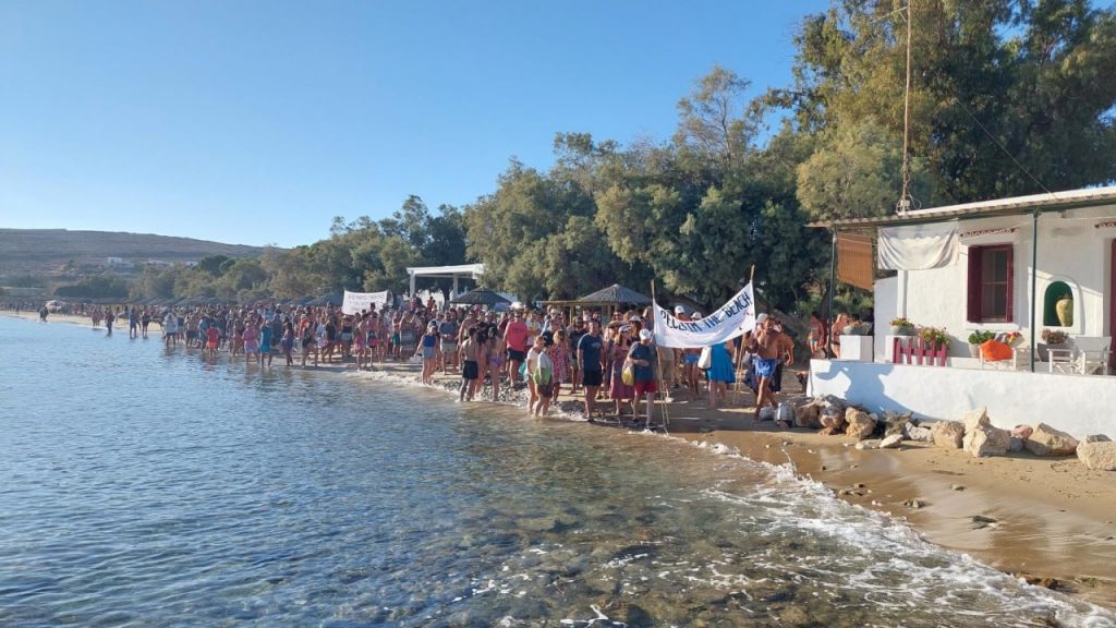 Κυβερνητική παρέμβαση για την «κατάληψη» των παραλιών μετά το σάλο – «Δεν θα χαριστούμε σε κανέναν»