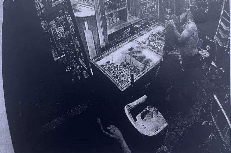 Δολοφονία στη Νέα Φιλαδέλφεια: Φωτογραφίες ντοκουμέντα από τις τελευταίες στιγμές του Μιχάλη