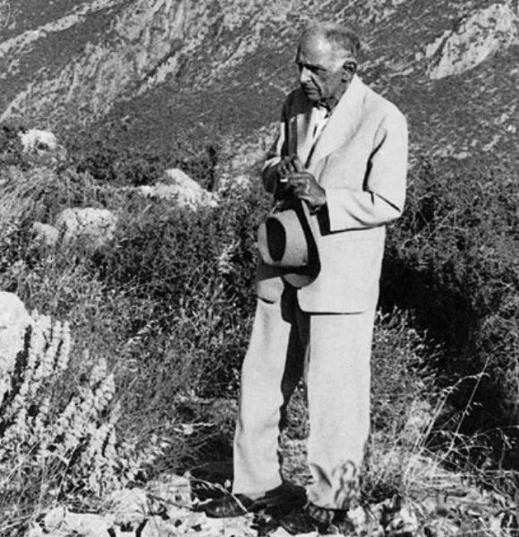 Δημήτρης Πικιώνης: Δεν είμαστε μονάχοι στον κόσμο