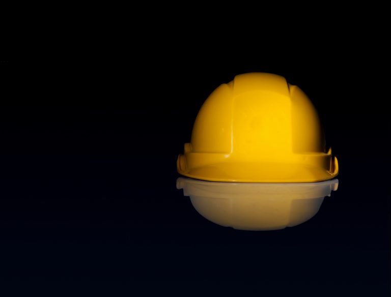 Εργατικό δυστύχημα στον Βόλο: Εργάτης στη Χαλυβουργία έπεσε από ύψος 20 μέτρων και σκοτώθηκε