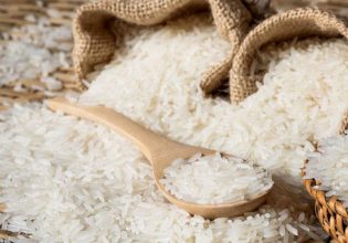 Ρύζι: Ελλείψεις και ανατιμήσεις απειλούν την επισιτιστική ασφάλεια στις φτωχότερες χώρες