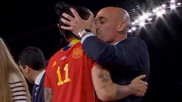 MeToo: To μη συναινετικό φιλί του Μουντιάλ γεννά νέο κίνημα στο ισπανικό ποδόσφαιρο