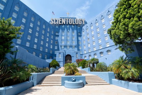 H Λία Ρεμίνι μηνύει την εκκλησία της Σαϊεντολογίας – «Για 17 χρόνια με υπέβαλλαν σε βασανιστήρια»