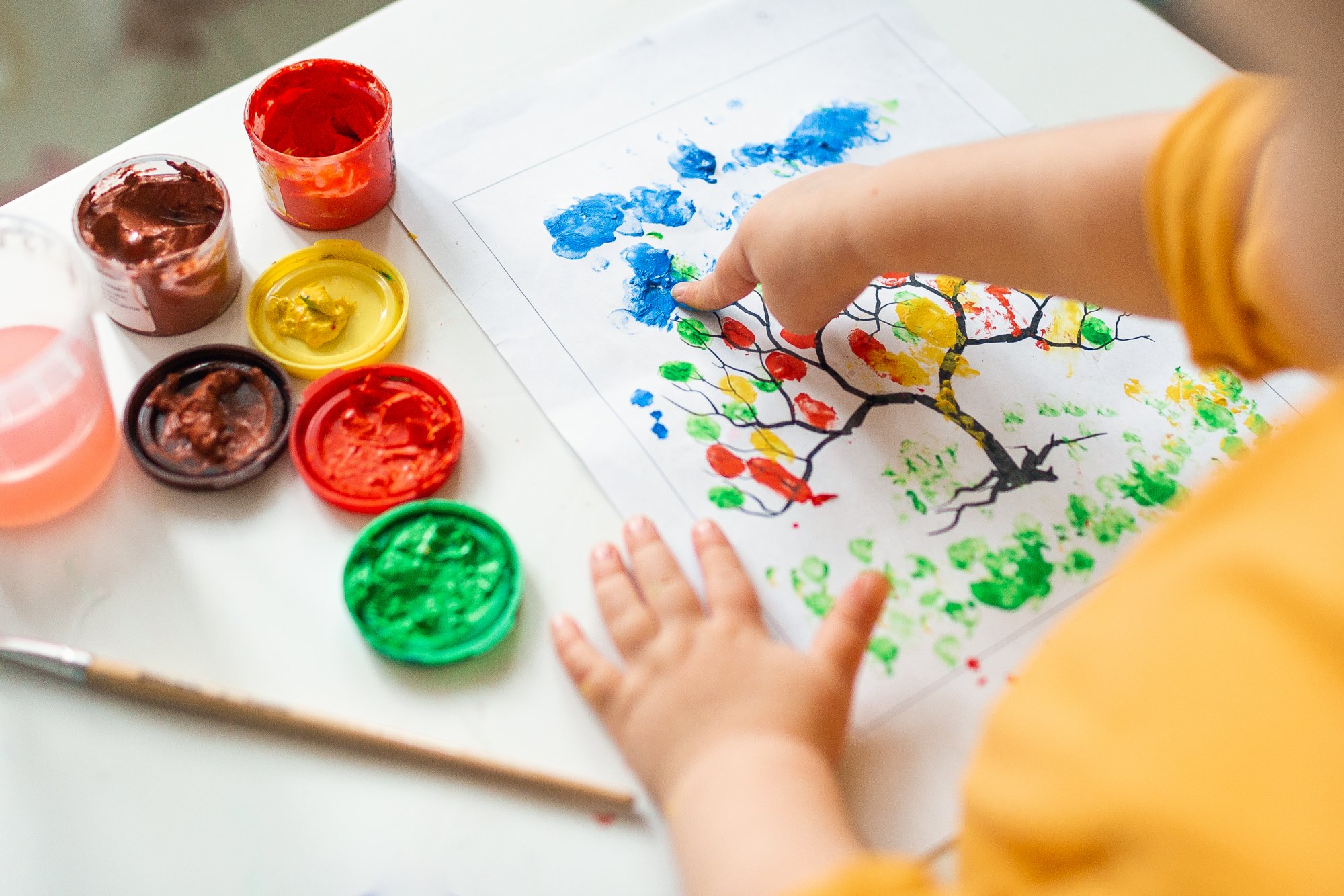7 λόγοι που χαιρόμαστε που τα παιδιά μας αγαπούν τη ζωγραφική