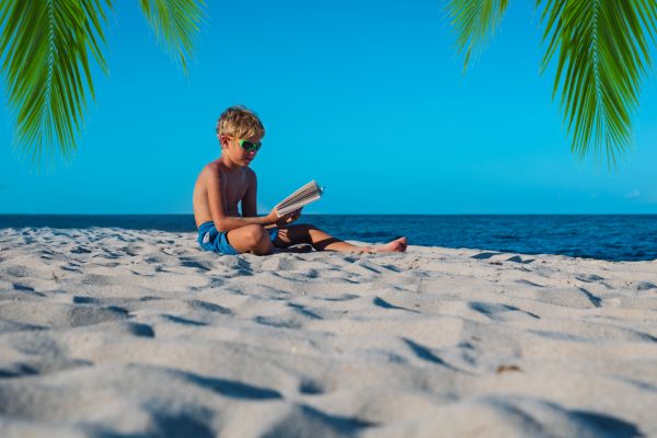 Στη θάλασσα με το παιδί: Τροφή για τη σκέψη, σνακ για το σώμα