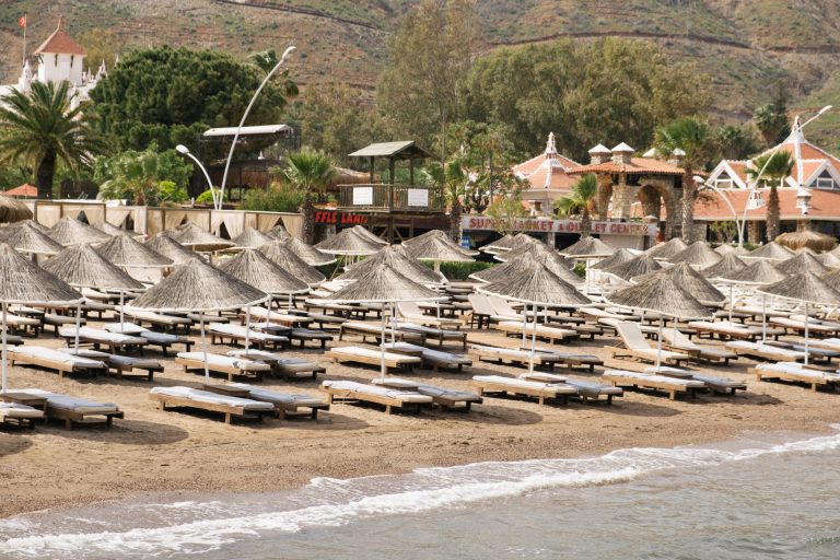 Ξάπλα και απεριτίφ