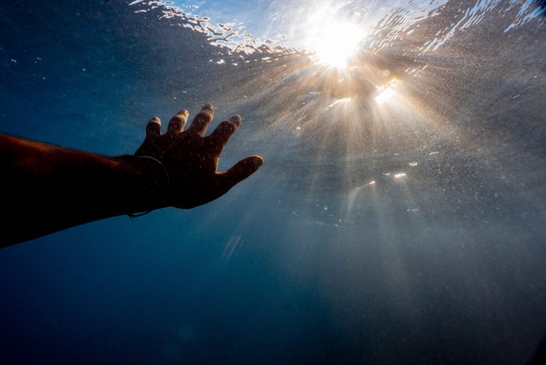 Ικαρία: Τα δραματικά λεπτά μετά τον εντοπισμό του 11χρονου γιου του Οδυσσέα Σταμούλη – «Δεν είχε σφυγμό»