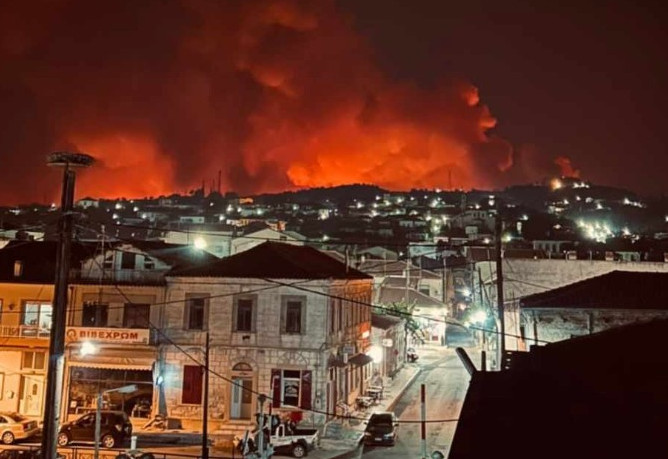 Φωτιά στον Έβρο: Νέα νύχτα αγωνίας, μήνυμα του 112 στο Σουφλί – Κοντά στα σπίτια οι φλόγες