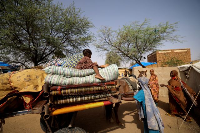 Σουδάν: Πάνω από 4 εκατ. εκτοπισμένοι - Τα μισά παιδιά χρειάζονται ανθρωπιστική βοήθεια