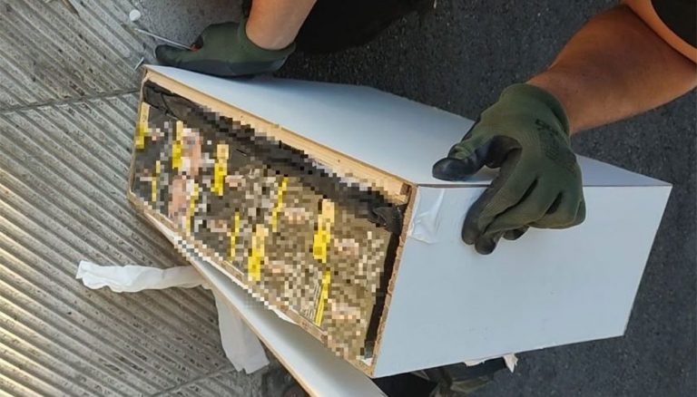 Λαθραία τσιγάρα: Η νταλίκα έκρυβε… 284 πακέτα – Συνελήφθη 58χρονος