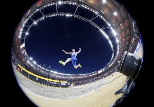 Η World Athletics αποθεώνει τον Τεντόγλου: «Η ομορφιά ενός τεράστιου άλματος εις μήκος»