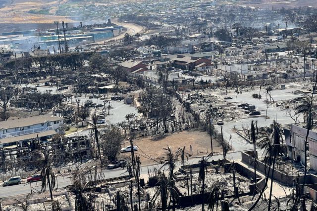 Χαβάη: Συντετριμμένος με τη φονική πυρκαγιά ο Τζέισον Μομόα - Η βοήθεια στους πληγέντες