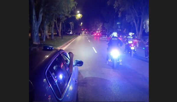 ΕΛ.ΑΣ: Πάνω από 300 παραβάσεις και 12 συλλήψεις χθες βράδυ στην παραλιακή Αθηνών – Σουνίου