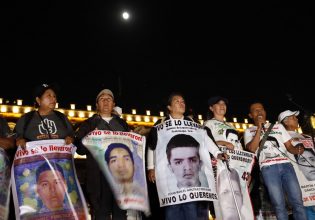 Μεξικό: Μαζική διαδήλωση για την εξαφάνιση των 43 φοιτητών 9 χρόνια μετά – Απαιτούν εξηγήσεις