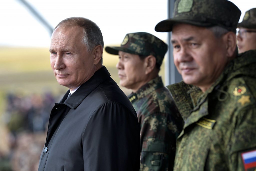 Βλαντίμιρ Πούτιν: Έδωσε ένα μήνα διορία στον Σεργκέι Σοϊγκού να σταματήσει την ουκρανική αντεπίθεση