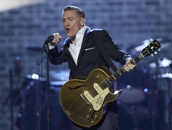 O Bryan Adams επιστρέφει στην Ελλάδα για δύο μοναδικές συναυλίες