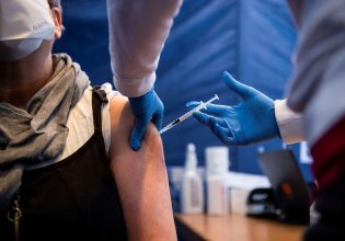 Αντιγριπικό εμβόλιο: Για το νέου τύπου χρειάζεται συνταγογράφηση - Τι ισχύει για το συμβατικό