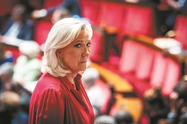 Μαρίν Λεπέν: Η κοινοτοπία του Κακού