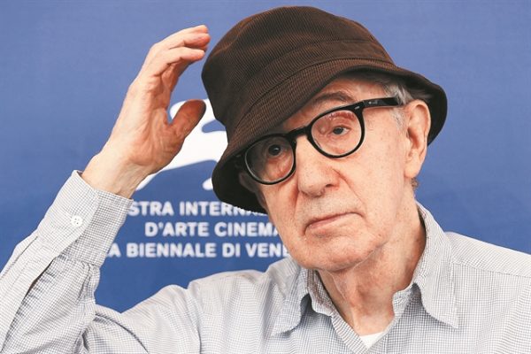 Γούντι Αλεν: «Ολοι καταλαβαίνουμε τη γλώσσα του σώματος»