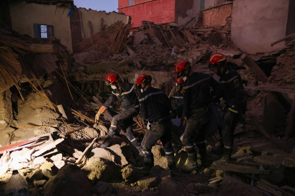 Σεισμός στο Μαρόκο: Δυσκολίες στις επιχειρήσεις διάσωσης – Αυξάνεται ο αριθμός των νεκρών