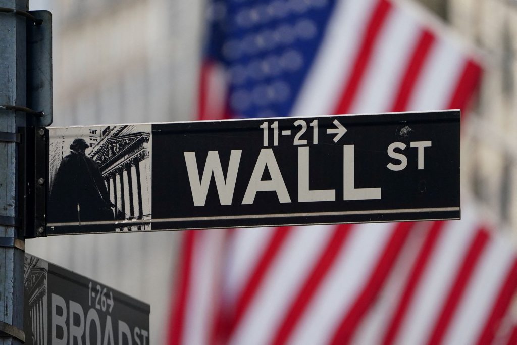Wall Street: Εκλεισε τον χειρότερο μήνα του 2023
