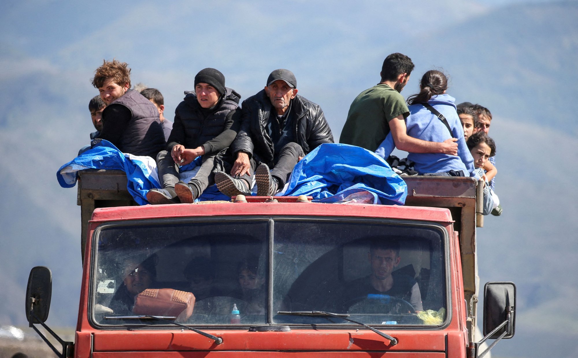 Ναγκόρνο Καραμπάχ: Περισσότεροι από 100.000 άνθρωποι το έχουν εγκαταλείψει για την Αρμενία