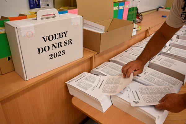 Σλοβακία: Εκλογές στη σκιά του πολέμου στην Ουκρανία