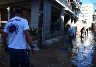 Κακοκαιρία Daniel: Απέραντος βούρκος, νεκρά ζώα και μεγάλος κίνδυνος για μολυσματικές ασθένειες στη Θεσσαλία