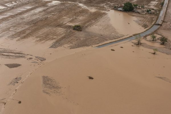 Κακοκαιρία Daniel: Διακοπή δρομολογίων – Ακινητοποιημένη αμαξοστοιχία στη Λάρισα
