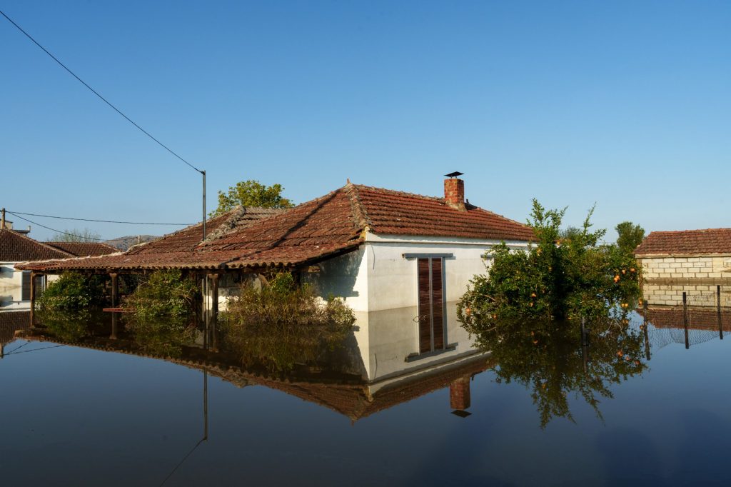 Θεσσαλία: Άμεσα μέτρα για την αντιμετώπιση των πλημμυρών ζητά το ΚΚΕ