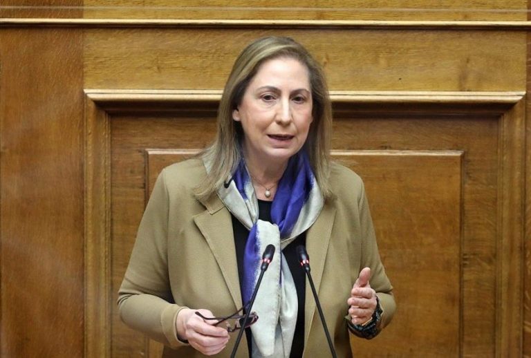 Υπέρ της Αχτσιόγλου η Μαριλίζα Ξενογιαννακοπούλου