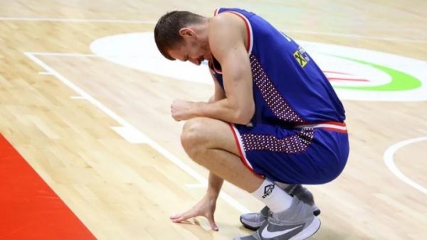 Απίστευτο: Ο αθλητής έχασε ένα νεφρό μετά τον τραυματισμό του σε ματς