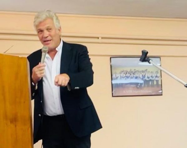 Απόσυρση υποψηφιότητας νυν Δημάρχου μεγάλου Δήμου της Αττικής