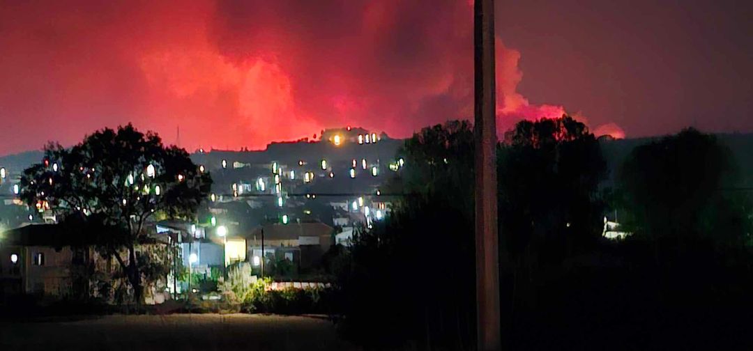 Φωτιά στον Έβρο: Για 14η ημέρα παραδομένος ο νομός στις φλόγες - Νύχτα αγωνίας στο Σουφλί