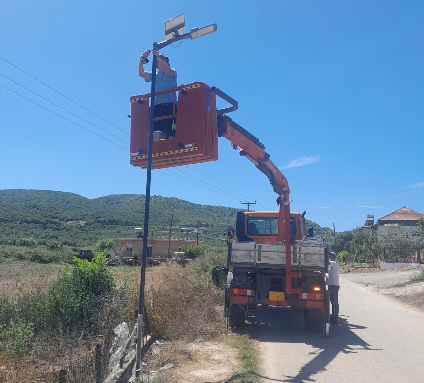 Με σύμμαχο τον ήλιο ο Δήμος Πάργας λύνει το πρόβλημα επέκτασης του δικτύου οδοφωτισμού