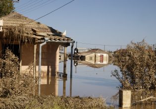 ΚΚΕ: Καμιά κρατική αρχή δεν μιλάει για τους μετανάστες και τους πρόσφυγες στην πλημμυρισμένη Θεσσαλία