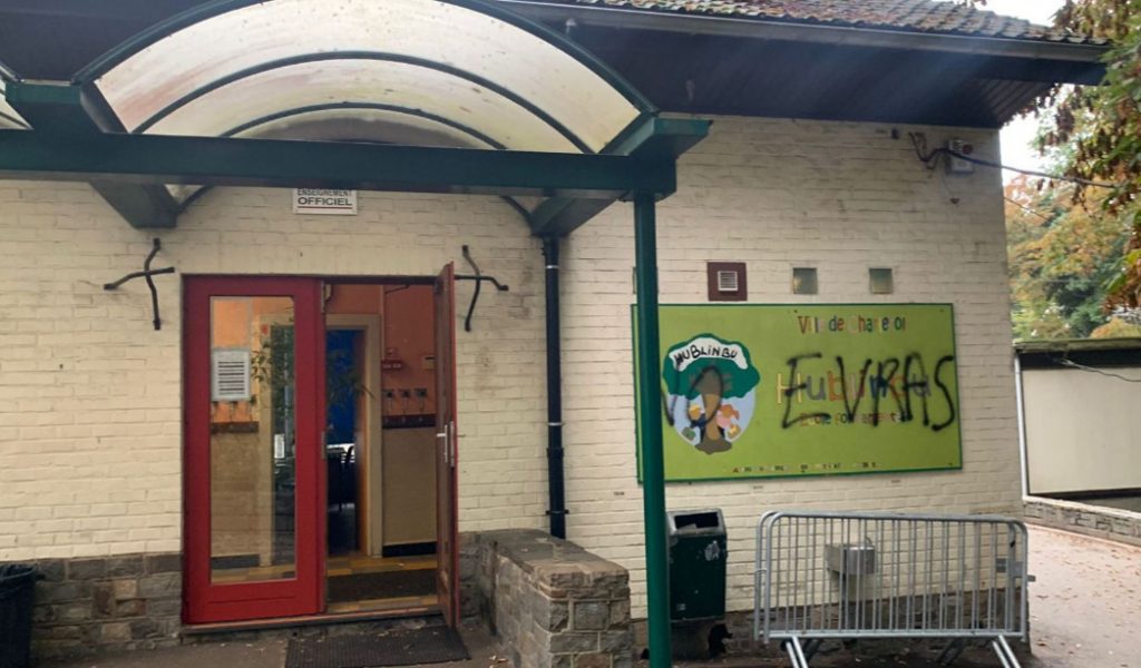 Σοκ στο Βέλγιο από τους εμπρησμούς σε σχολεία – Συνδέονται με διαμαρτυρίες κατά μαθημάτων σεξουαλικής αγωγής