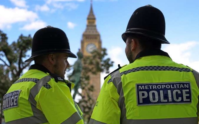 Κίνα: «Πολιτική φάρσα» οι υποψίες της Βρετανίας για κατασκοπεία