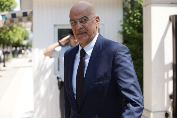 Νίκος Δένδιας: Στο Συντονιστικό Κέντρο της Λάρισας μεταβαίνει ο υπουργός Εθνικής Άμυνας