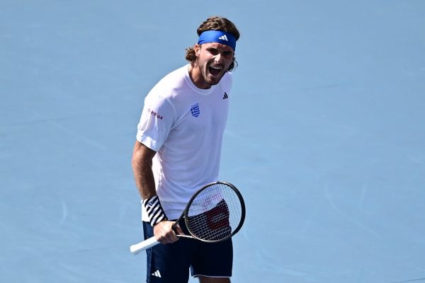 Νίκη του Τσιτσιπά – Αποχώρησε ο Κλέιν