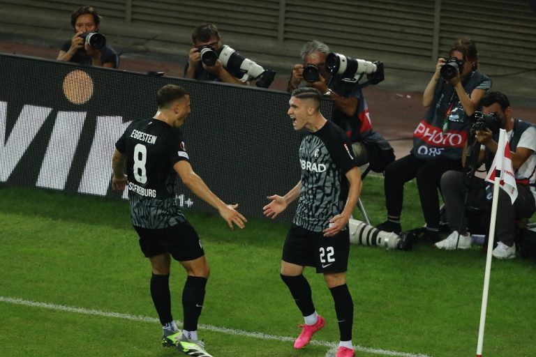 Το γκολ του Σάλαι που άνοιξε το σκορ για τη Φράιμπουργκ (vid)