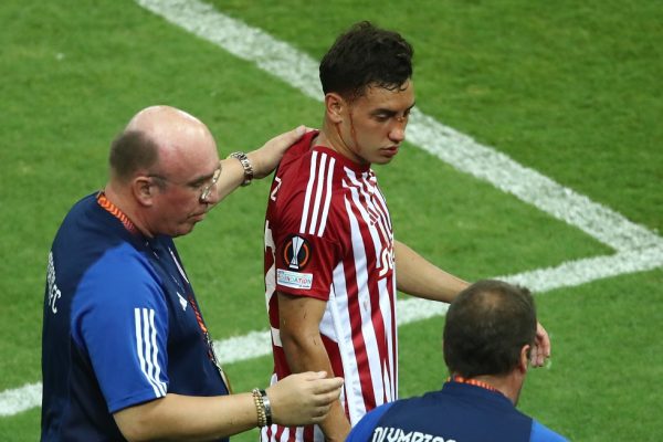 Αλητεία του Ολλανδού διαιτητή στο «Καραϊσκάκη»: Αντί για αποβολή έδωσε… ελεύθερο (vid)