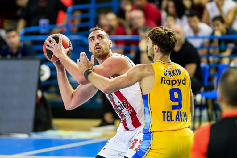 Ολυμπιακός – Μακάμπι Τελ Αβίβ 71-68: Σούπερ Πίτερς και Μιλουτίνοφ