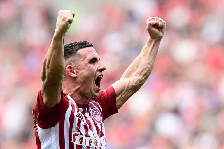 Αποθέωση για Ολυμπιακό και Ποντένσε