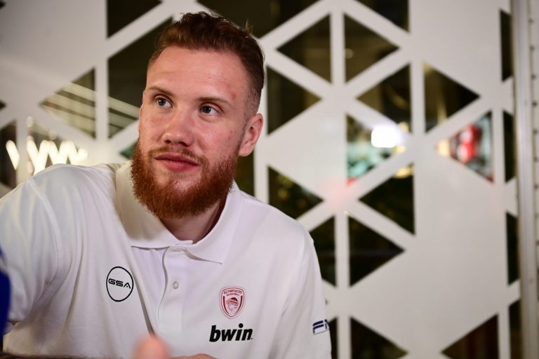 Δεν θα παίξει στο Super Cup ο Μπραζντέικις