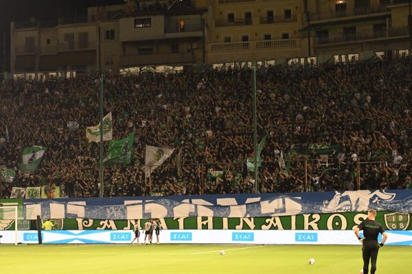 ΑΕΚ: «Δεν κατεβαίνουμε στο ντέρμπι αν ανοίξει το πανό των Bad Blue Boys»